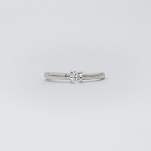Anillo de compromiso oro blanco 14K con diamante Lab Grown central 25 pts