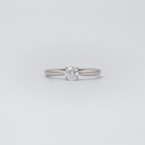 Anillo de compromiso oro blanco 14K con diamante Lab Grown solitario 45 pts