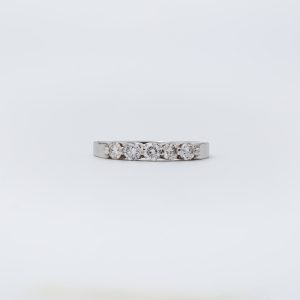 Churumbela en Oro Blanco 14K con 5 Diamantes Naturales de 50 Puntos total