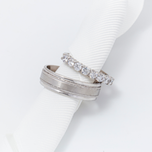 Argollas matrimoniales con churumbela