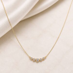 Gargantilla en oro amarillo 10K con zirconia y bisel